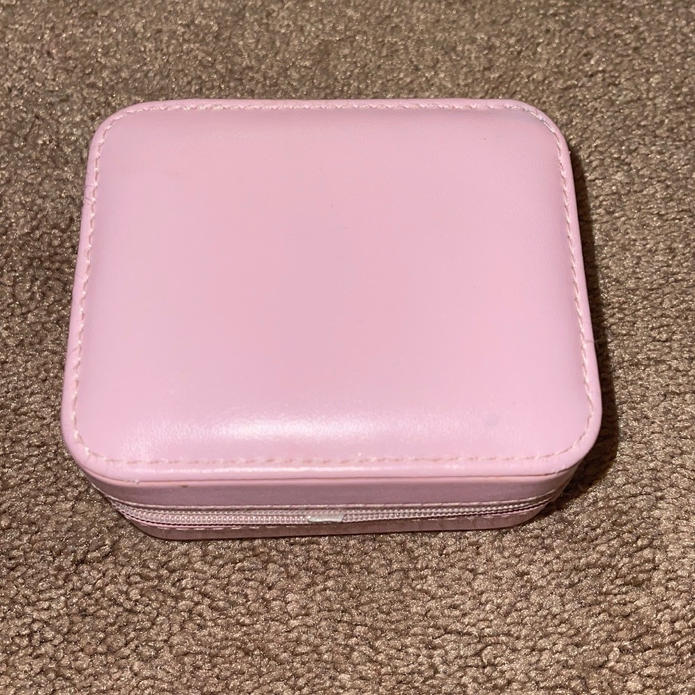 Pink travel jewelry case!